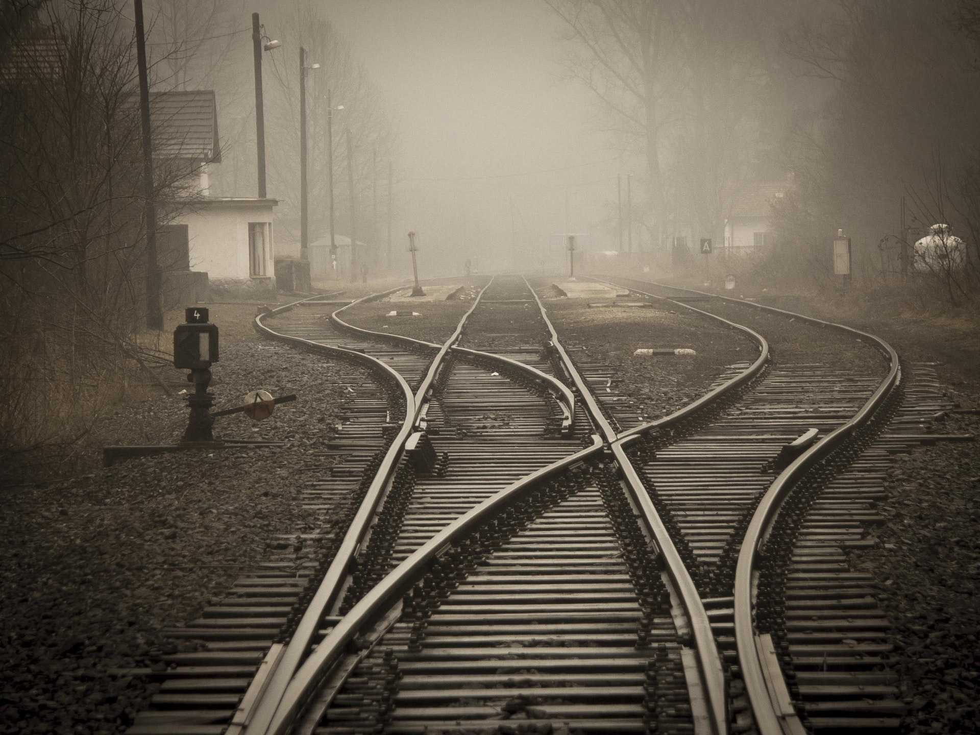 Photo by Pixabay: https://www.pexels.com/photo/railroad-tracks-in-city-258510/